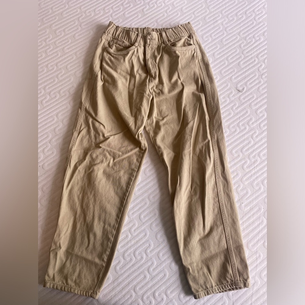 H&M tan straight leg ankle length jeans